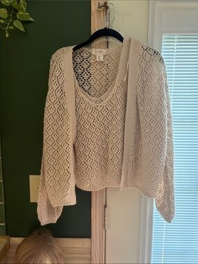 Open-Knit Cream Sweater - Women
